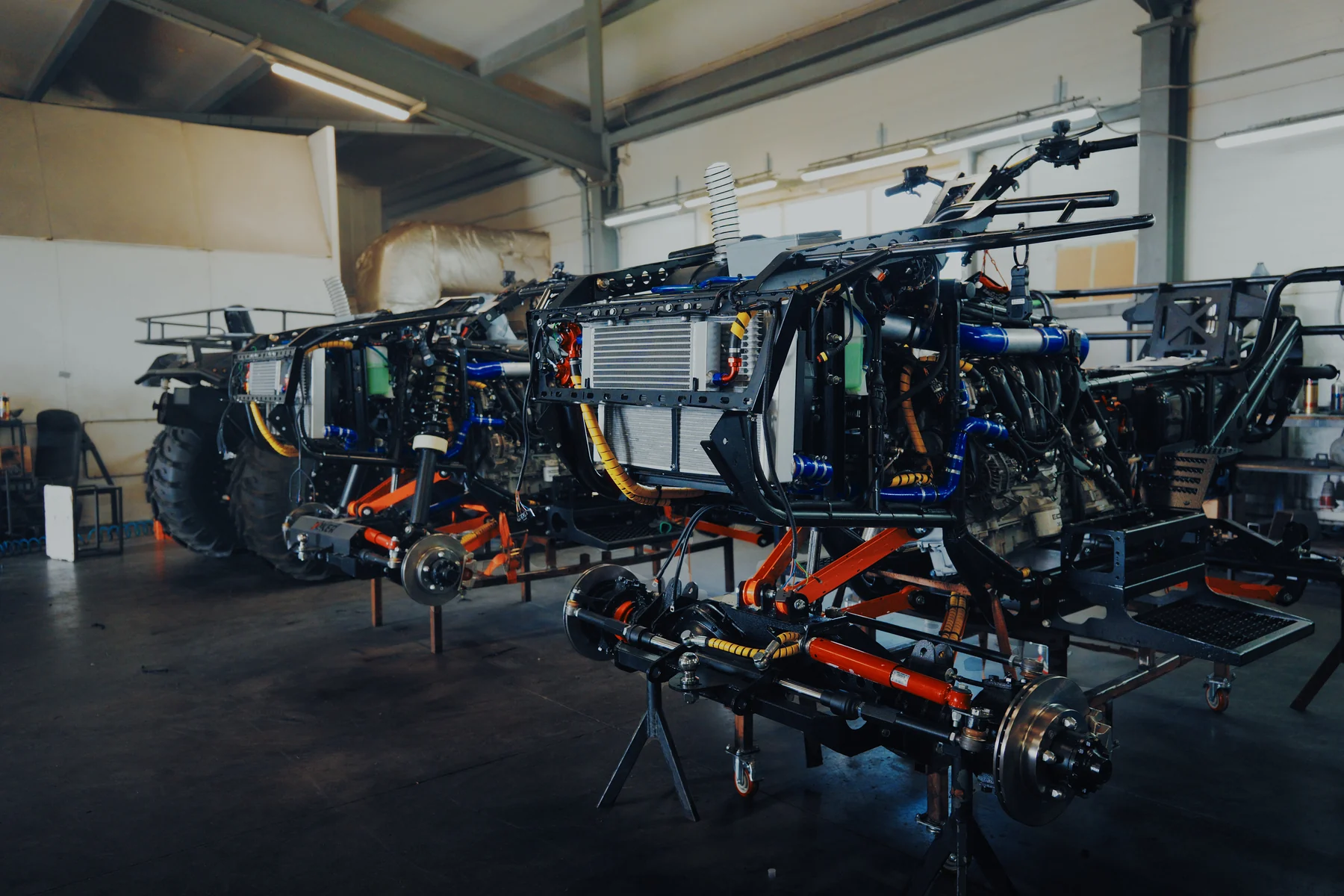 Реальное производство RB Motors: цех, оборудование и работа людей